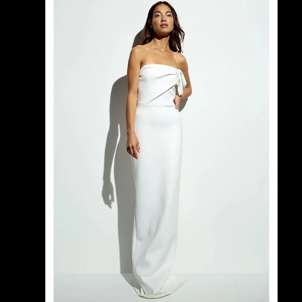 NWT Black Halo Divina Gown SIZE 10 $575